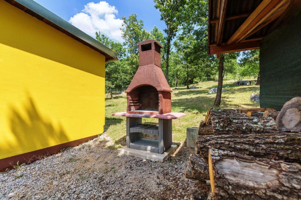 Vacation Home Latini Hum Exterior photo